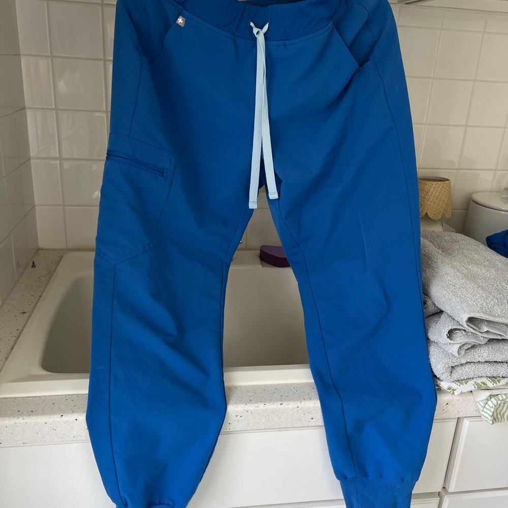Zamora figs Jogger scrub pant M Petite